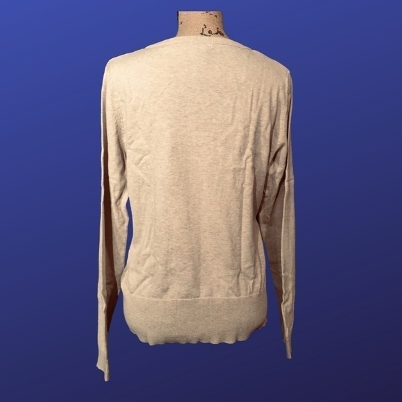 H & M Pullover V-neck sweater, SPRING SUMMER, Oatmeal BEIGE, Women’s Large - Picture 2 of 8